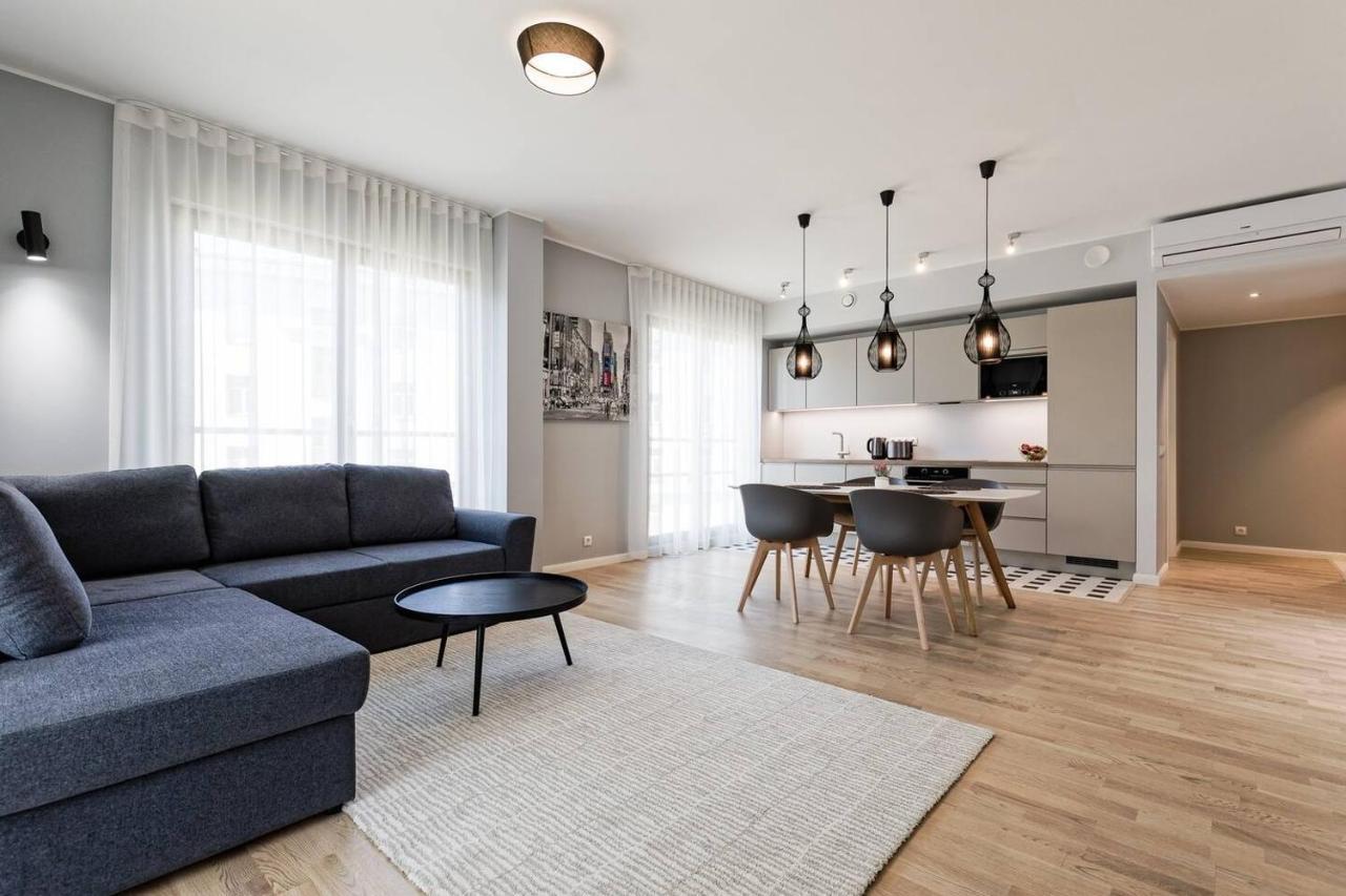 Central Apartments, Quiet With Free Parking And Ac. Талин Екстериор снимка