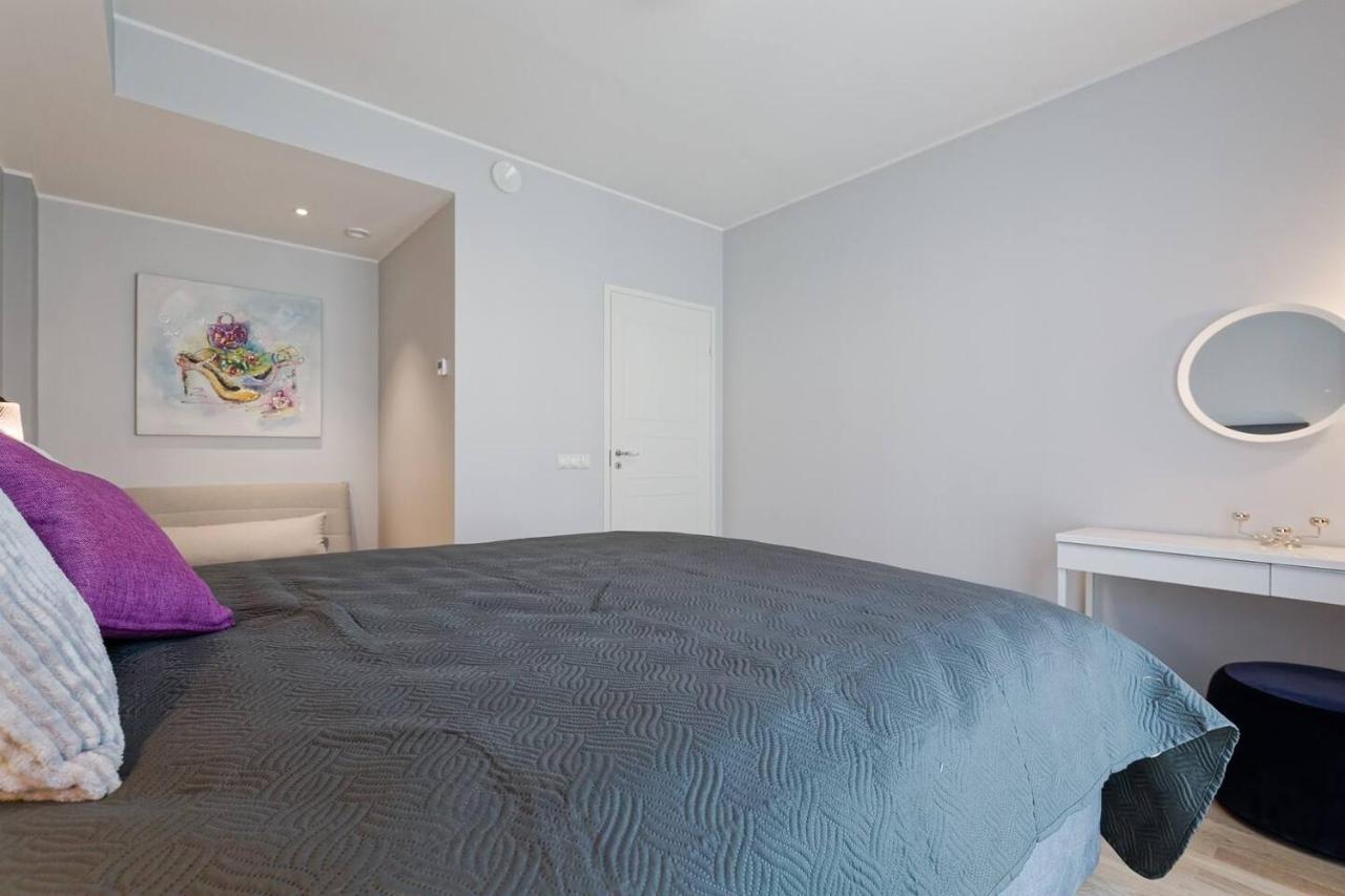 Central Apartments, Quiet With Free Parking And Ac. Талин Екстериор снимка
