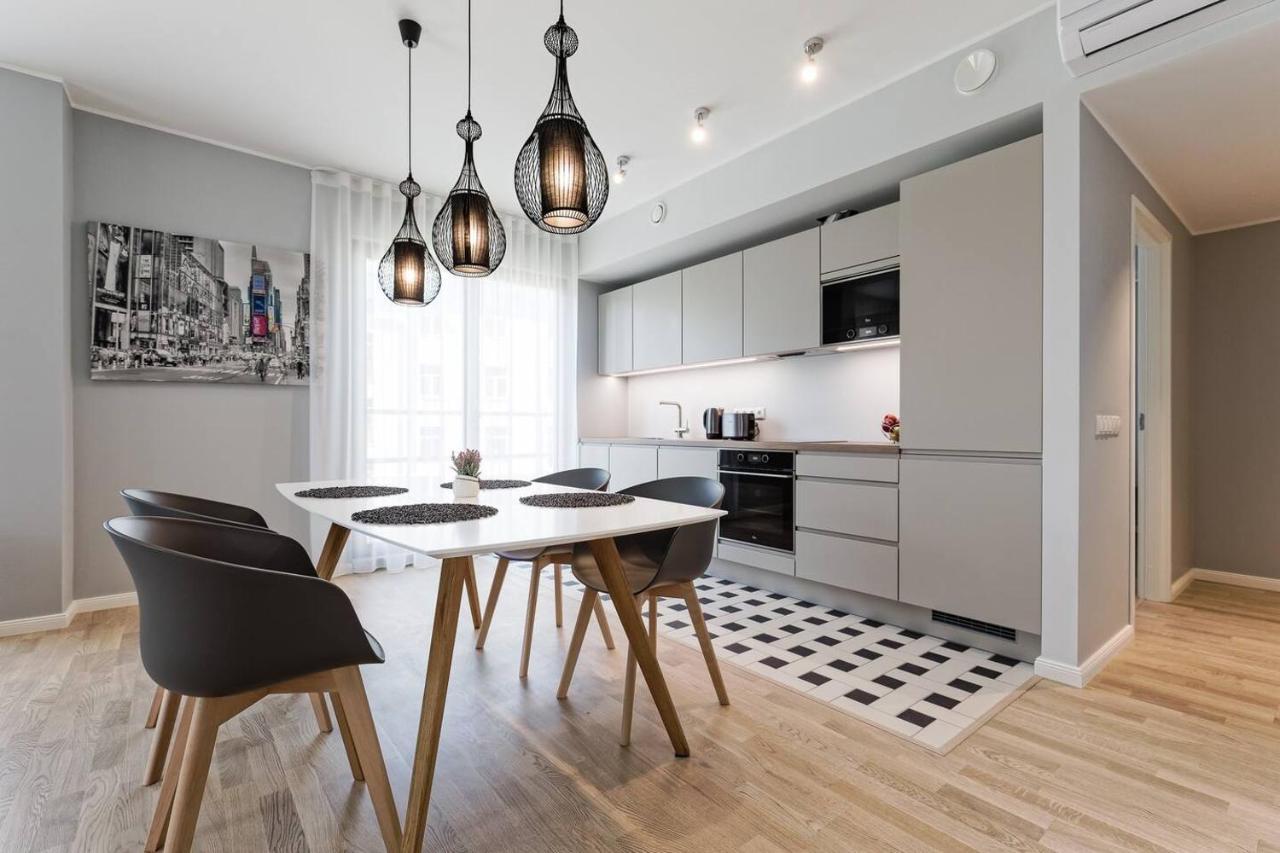 Central Apartments, Quiet With Free Parking And Ac. Талин Екстериор снимка
