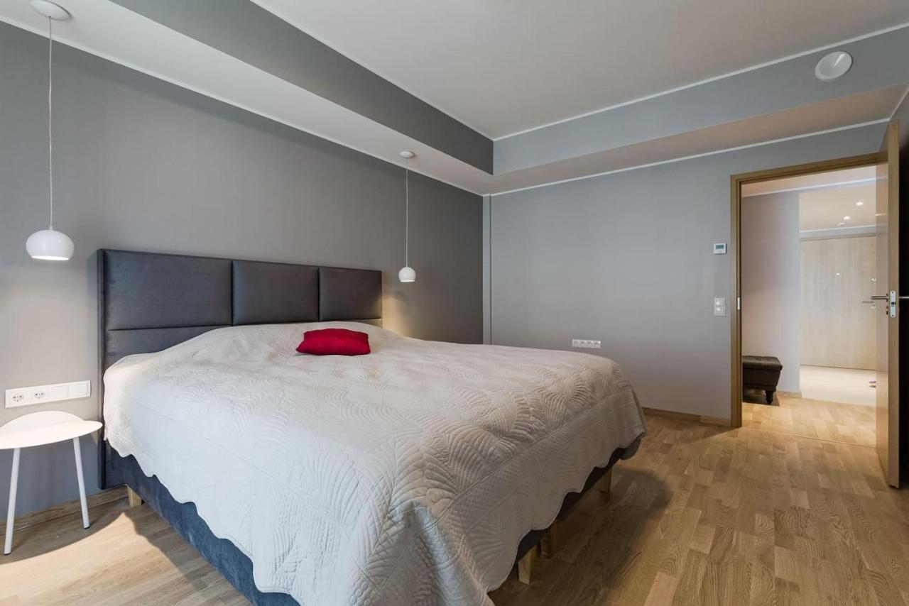 Central Apartments, Quiet With Free Parking And Ac. Талин Екстериор снимка