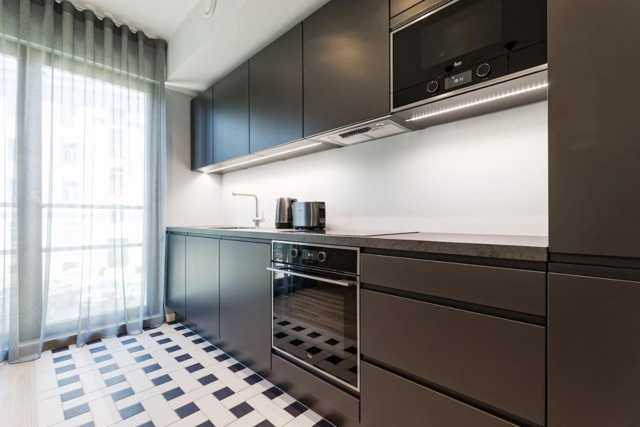 Central Apartments, Quiet With Free Parking And Ac. Талин Екстериор снимка