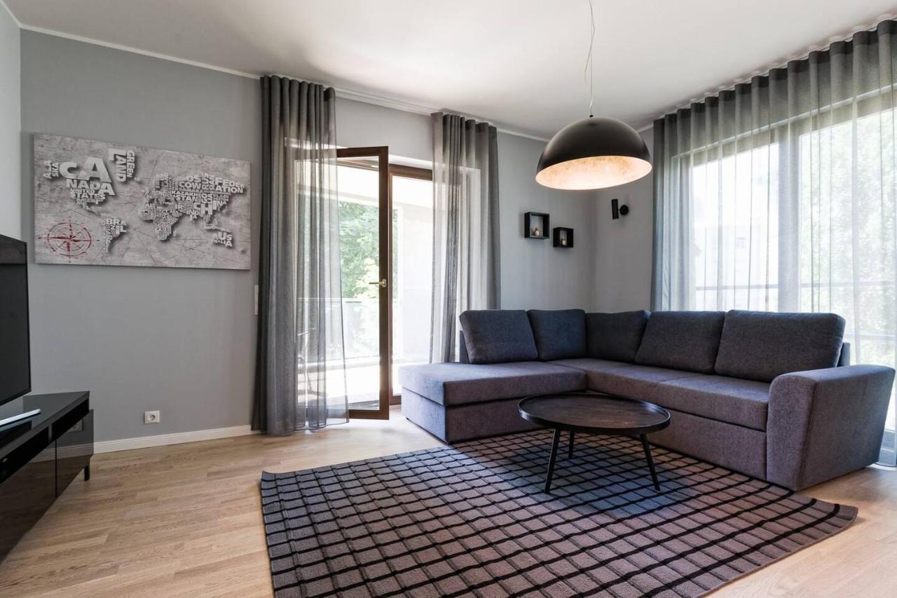Central Apartments, Quiet With Free Parking And Ac. Талин Екстериор снимка