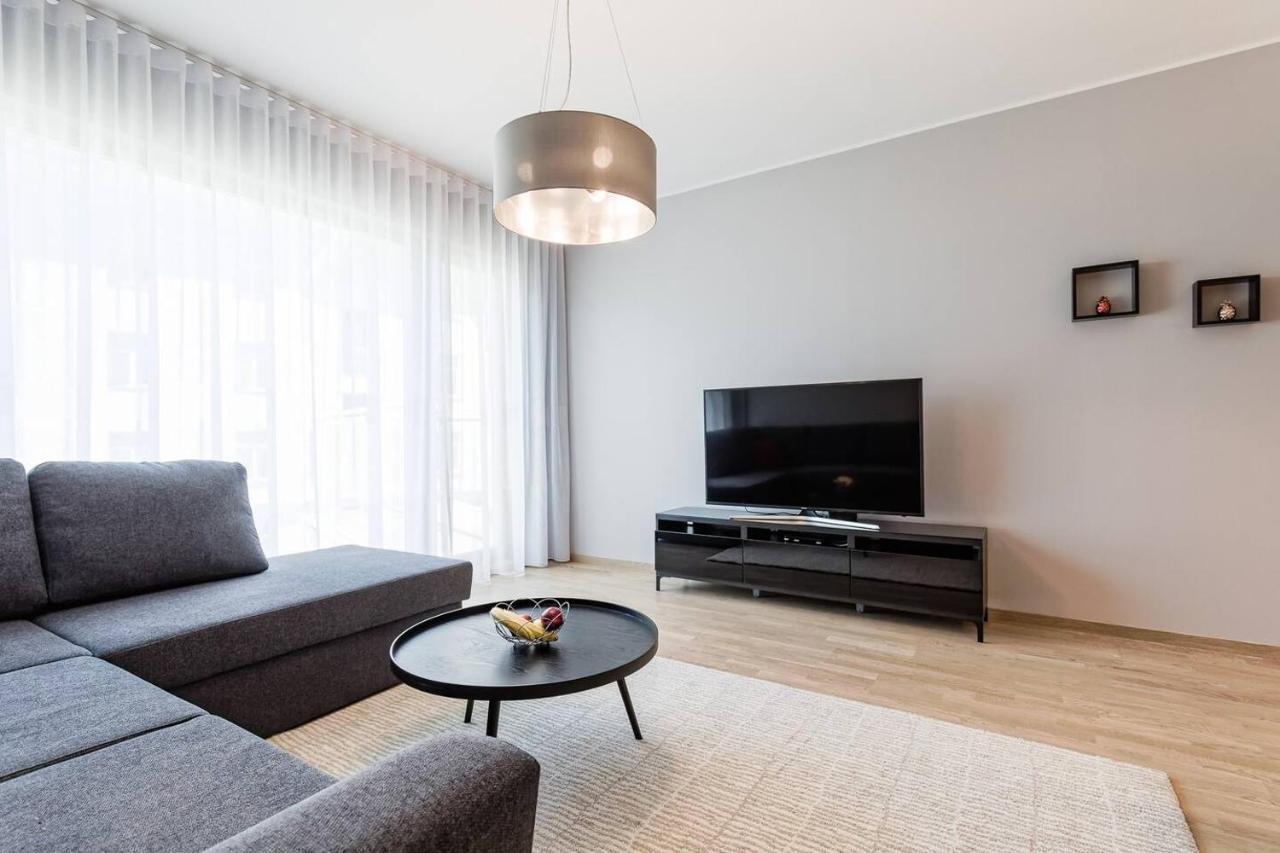 Central Apartments, Quiet With Free Parking And Ac. Талин Екстериор снимка