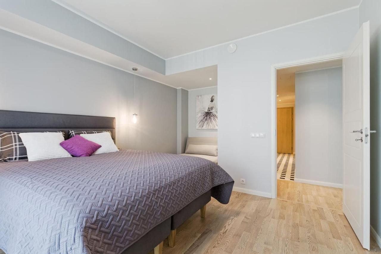 Central Apartments, Quiet With Free Parking And Ac. Талин Екстериор снимка