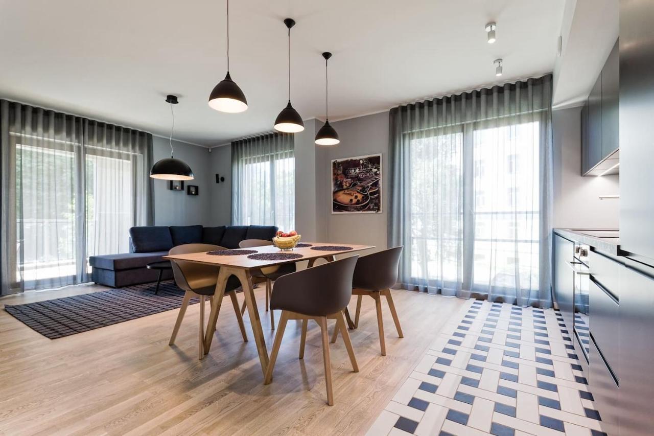 Central Apartments, Quiet With Free Parking And Ac. Талин Екстериор снимка