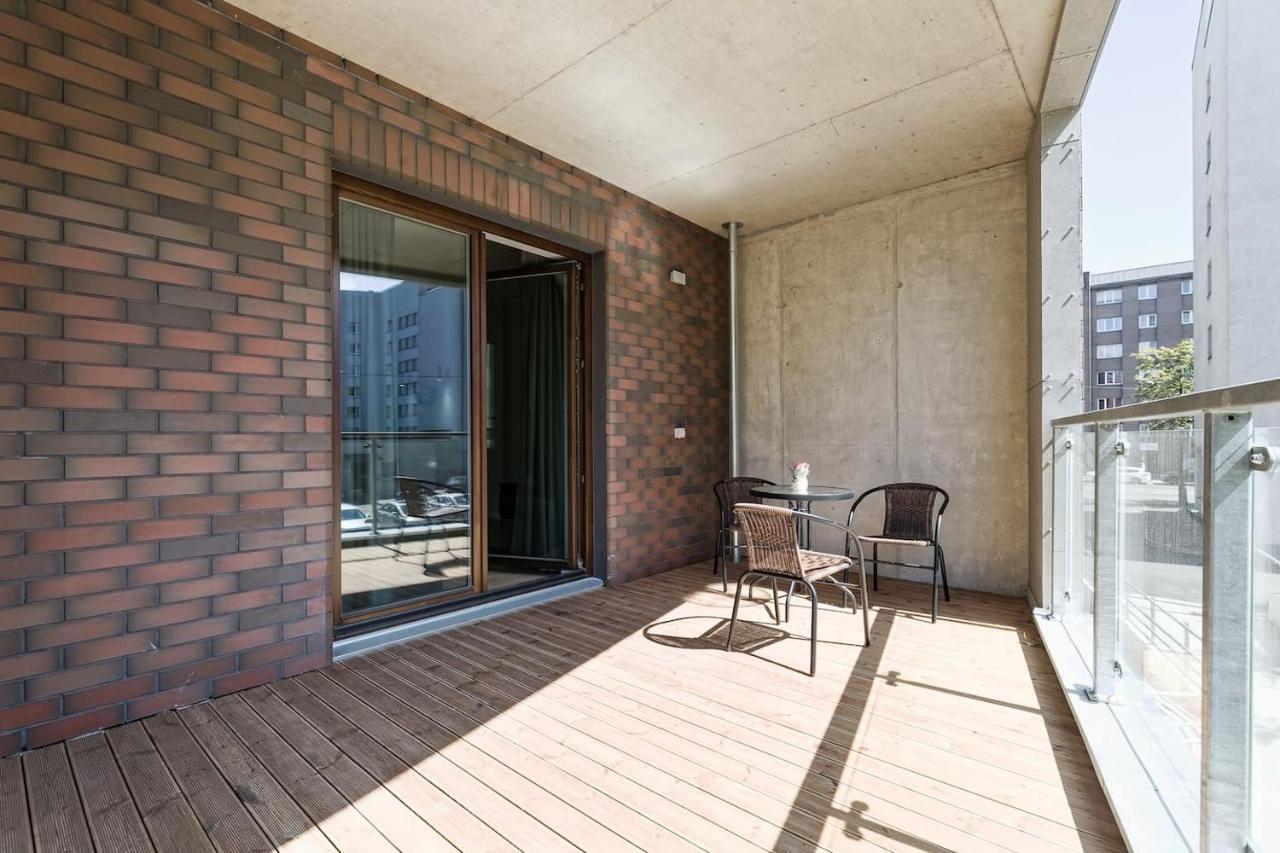 Central Apartments, Quiet With Free Parking And Ac. Талин Екстериор снимка