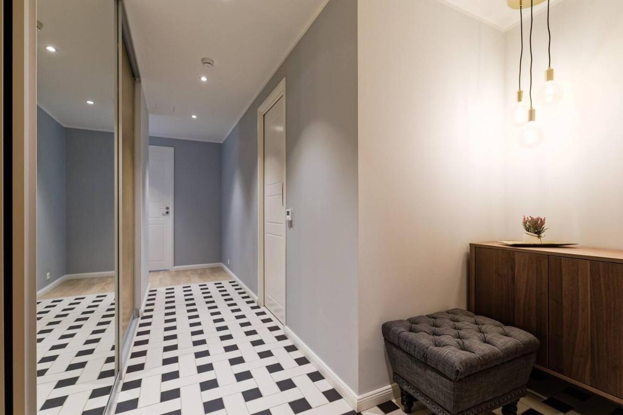 Central Apartments, Quiet With Free Parking And Ac. Талин Екстериор снимка